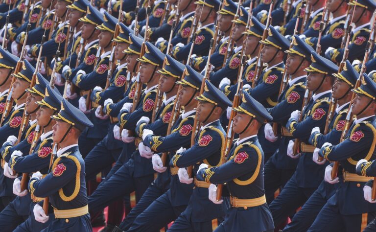 Kiszivárgott felvételeken Kína legújabb ultramodern csúcsfegyvere