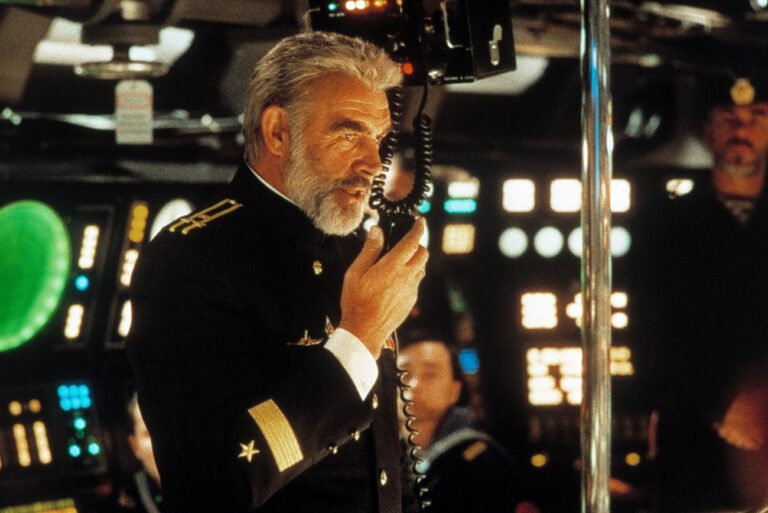 Az egyik legerősebb hidegháborús film, Sean Connery zseniális benne