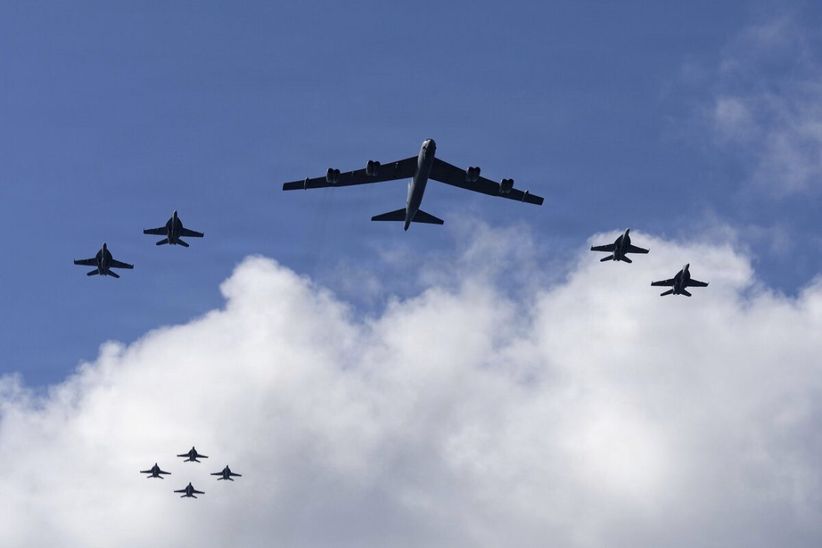 Pattanásig feszülhet a helyzet – 10 ezer amerikai katona várhatja a parancsot Venezuela közelében