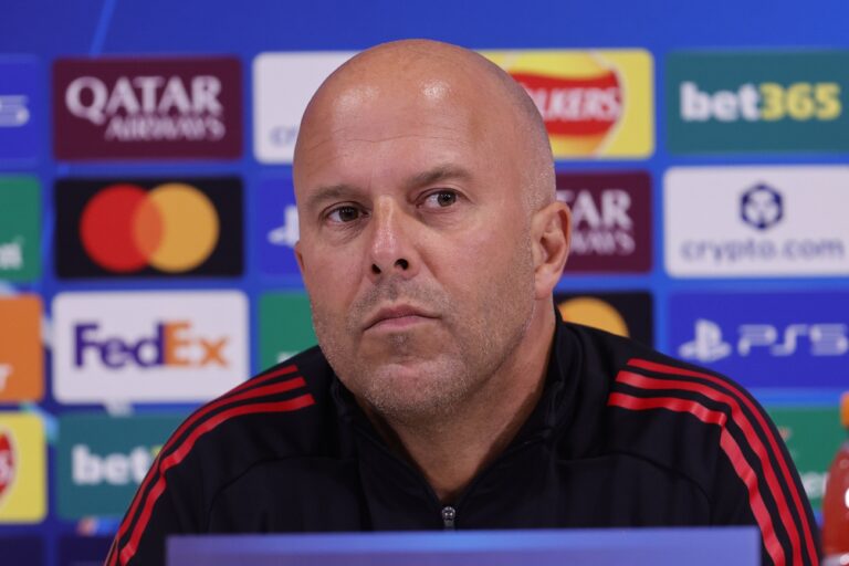 Hatalmas a nyomás Arne Slotton Liverpoolban, és van még más is