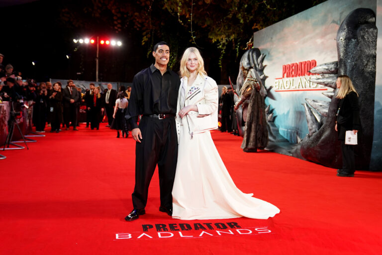 Egyelőre óriásit megy a mozikban az új sci-fi, a Predator: Halálbolygó