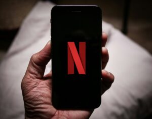 Meglepő, de ezt a Netflix minisorozatot nézik a legtöbben most Magyarországon