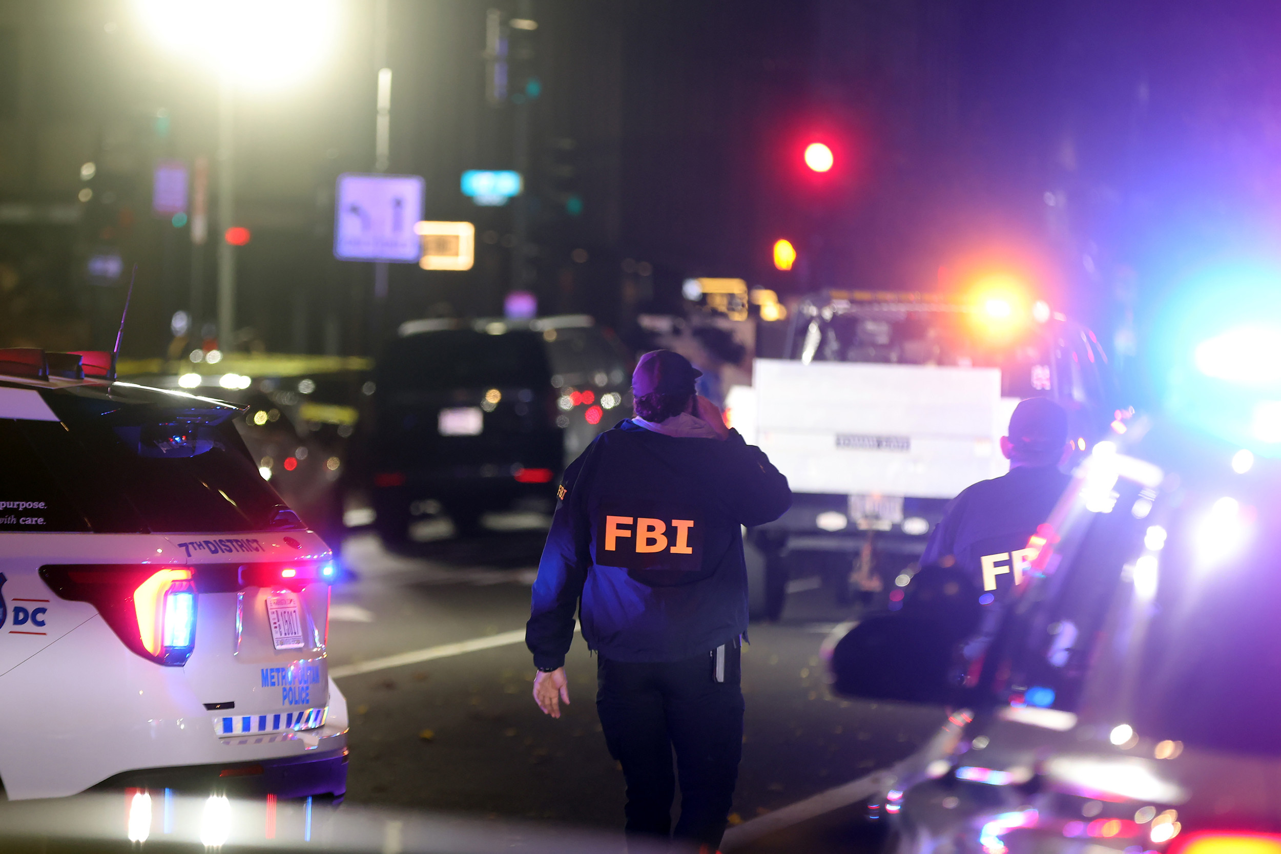 Minden, amit eddig tudni lehet a megdöbbentő washingtoni fegyveres támadásról