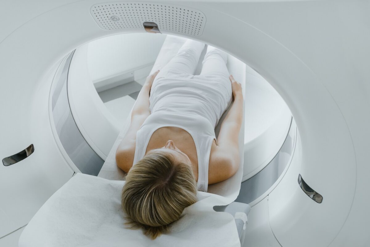 A háziorvos azt mondta az anyukának, szorongása lehet – kiderült, agydaganattal küzd