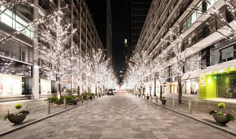 Közeleg a karácsony – már meg is érkeztek az első hópelyhek