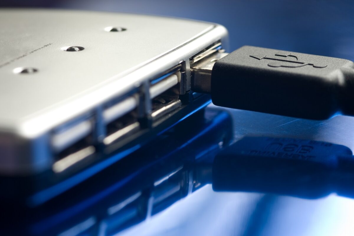 Így bővítheted egyszerűen a számítógéped USB-portjait – 5 bevált megoldás