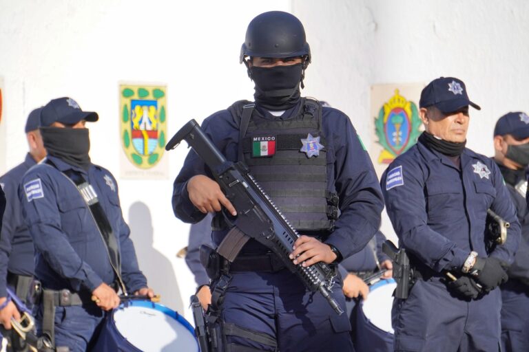 Hét testőrt tartóztattak le egy ismert, 40 éves polgármester kegyetlen meggyilkolása ügyében Mexikóban