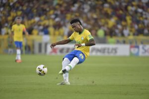 Manchesterbe költözhet Vinícius Júnior