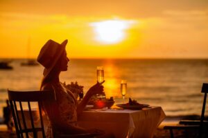 Botrány lett az első randiból – a nő felállt az asztaltól, miután a férfi sorozatosan kritizálta