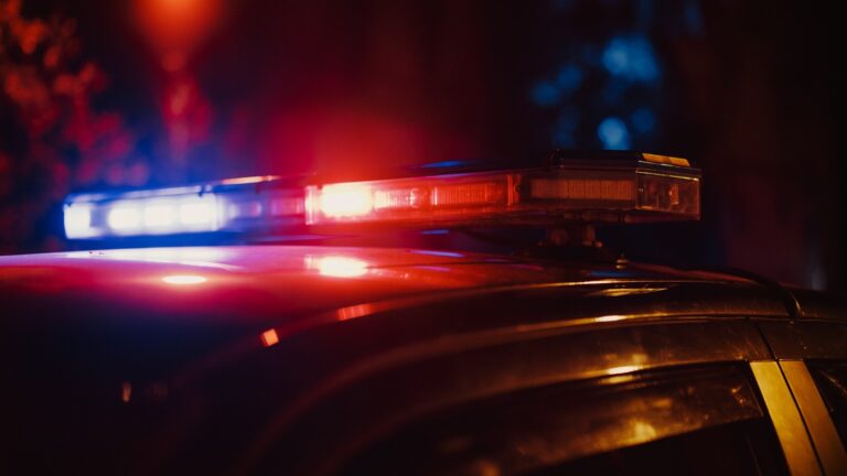 Gyászolnak a rendőrök – szolgálat közben halt meg egy fiatal amerikai rendőr, pedig csak segíteni akart