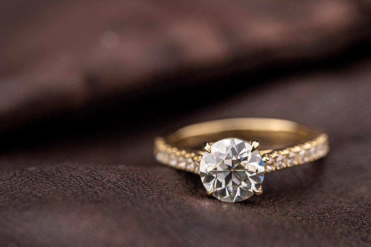 Megkérték a nő kezét, amire igent mondott, de a gyémántgyűrűt visszautasította