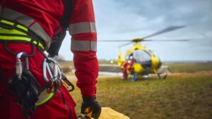 Lezuhant egy sportoló a szikláról a Vértesben, mentőhelikoptert küldtek érte