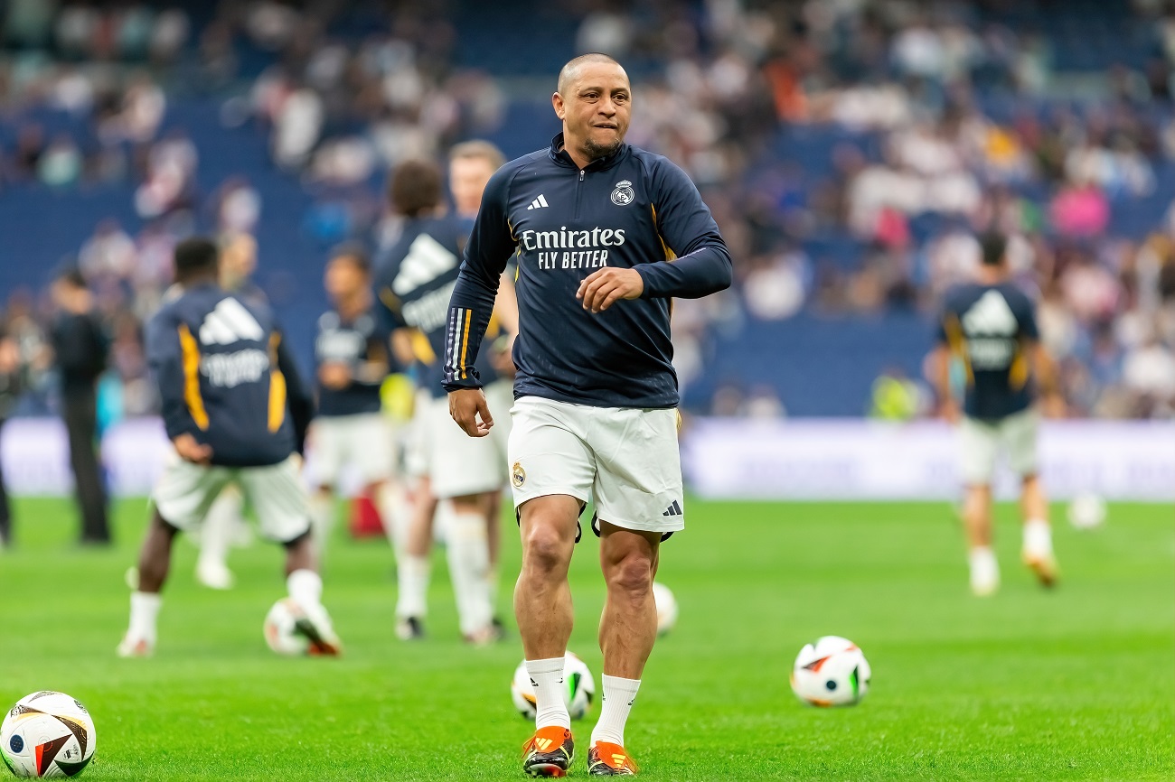 A Real Madrid legendája visszatért, hogy békét teremtsen Vinícius Júnior és Xabi Alonso között