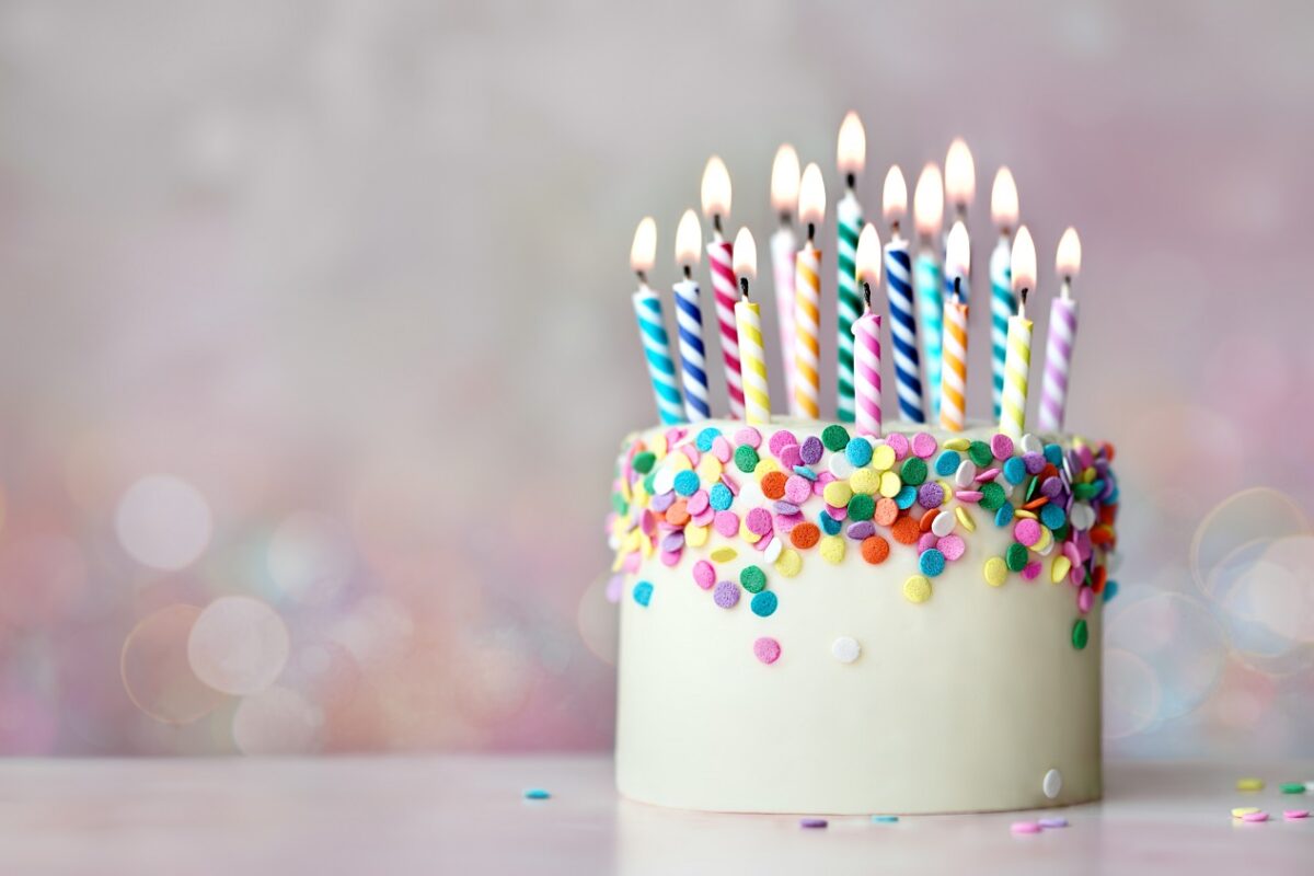 Ledöbbent anyuka – egy másik szülő pénzt kér, hogy részt vehessenek a gyereke születésnapján