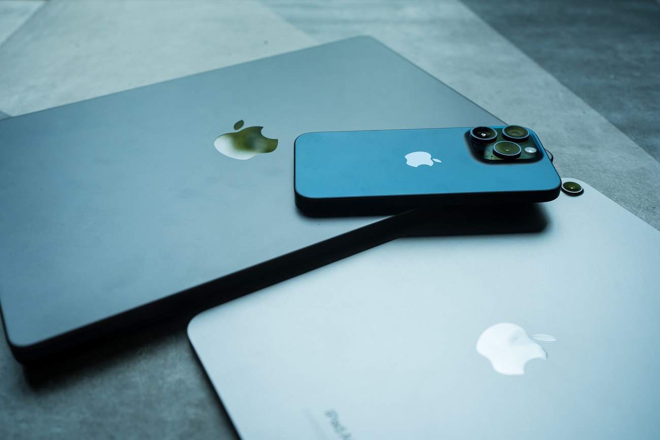 Új funkciók és finomhangolások érkeznek december előtt az iPhone-ra