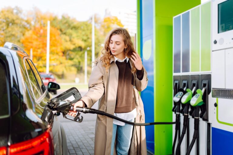 Azonnali információkat kaptak az autósok az üzemanyagárakról