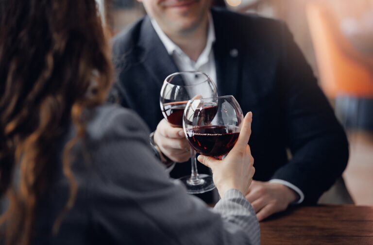 Döbbenetes fordulatot vett a randi – ilyet eddig csak a filmekben láttunk