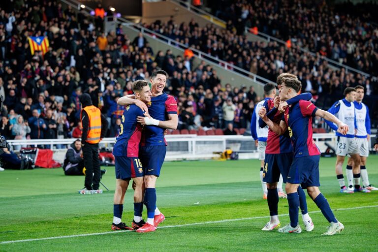 Lewandowski sejtelmes nyilatkozatot adott a barcelonai jövőjéről