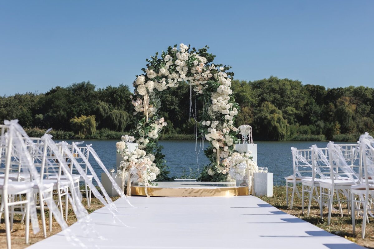 Családi botrány az esküvő előtt – a menyasszony nem akar gyerekeket látni az esküvőjén