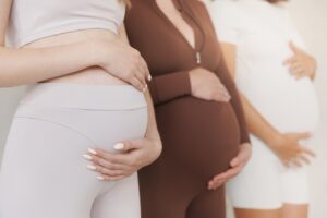 Szinte egyszerre lett terhes a két legjobb barátnő, majd jött a döbbenetes meglepetés az ultrahangon