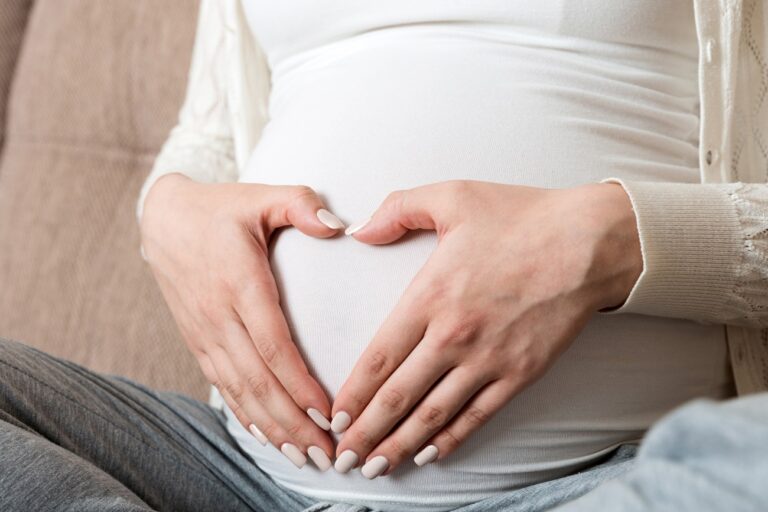 Kiborult egy 19 éves terhes nő – még a takarításban sem hajlandó segíteni neki a párja