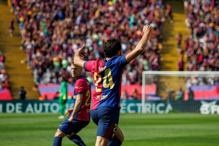 Újabb játékost vinne el a PSG a Barcelonától