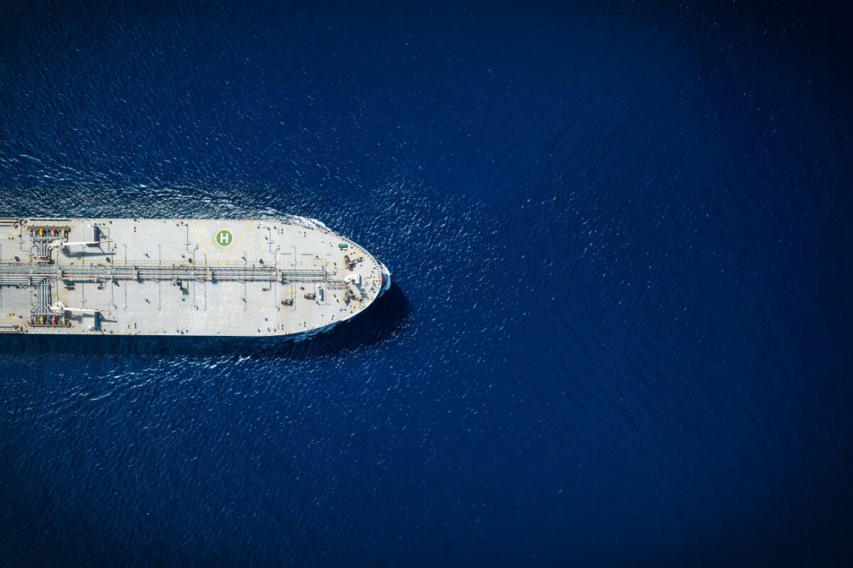 Kalóztámadás ért egy tankerhajót – rakétavétekkel is tüzeltek a kalózok