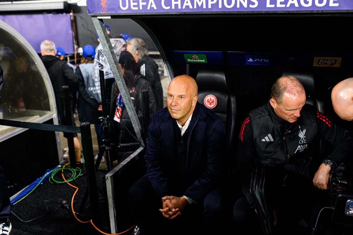 A Liverpool edzője azt mondja, nem gondolnak a bajnoki címre