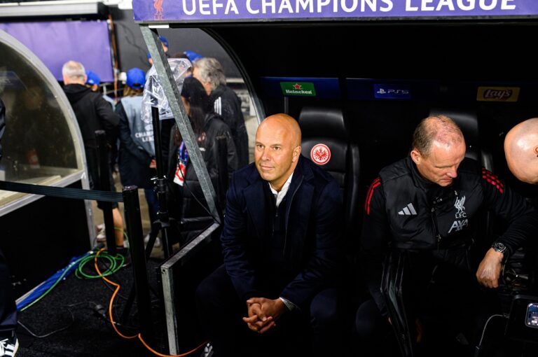 A Liverpool edzője azt mondja, nem gondolnak a bajnoki címre