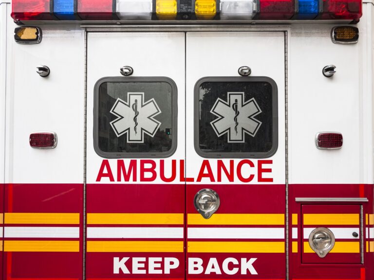 Tragikus sors – szabálytalan sofőr gázolt halálra egy esküvőre készült 27 éves nőt