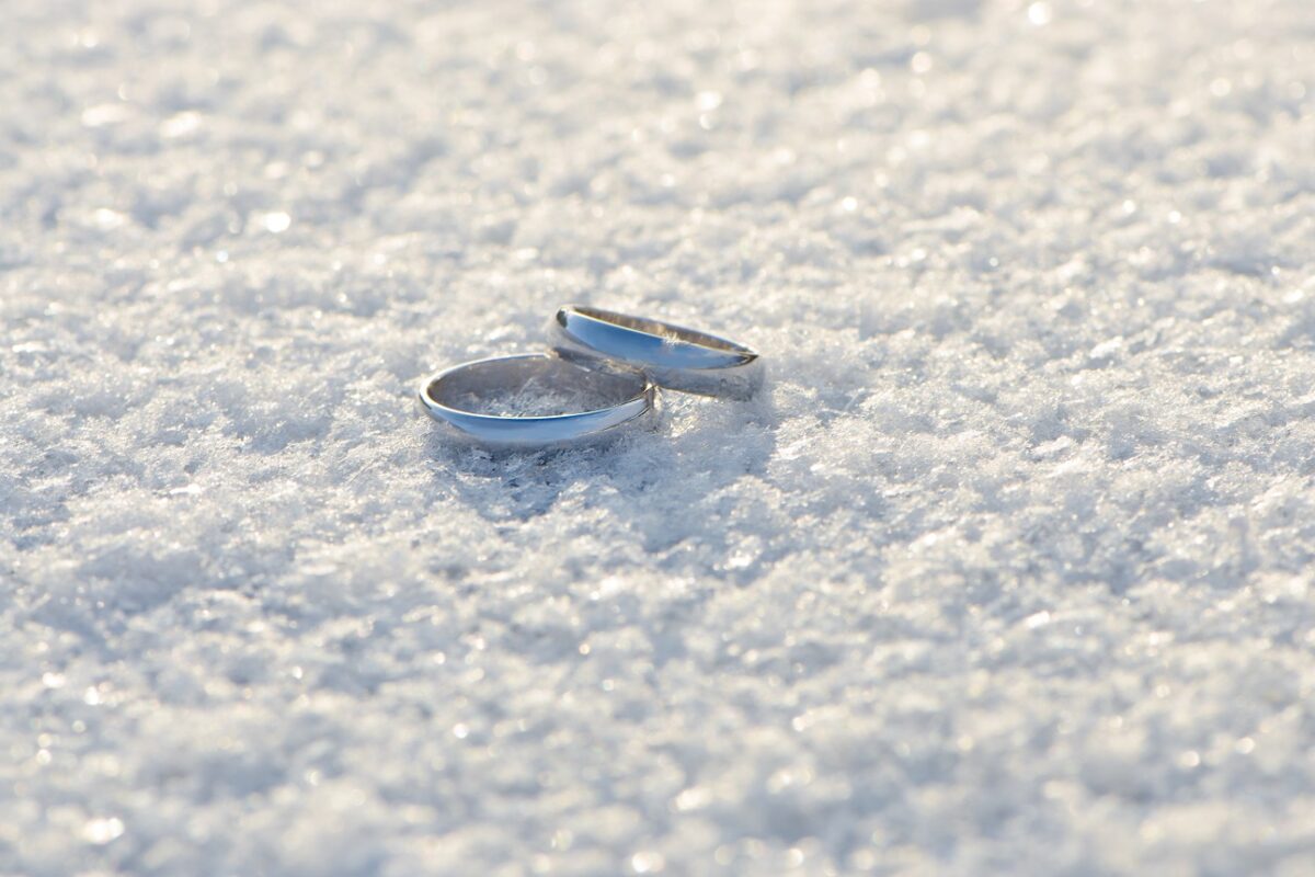 Egy egészen extrém esküvő – hóviharban mondták ki az igent