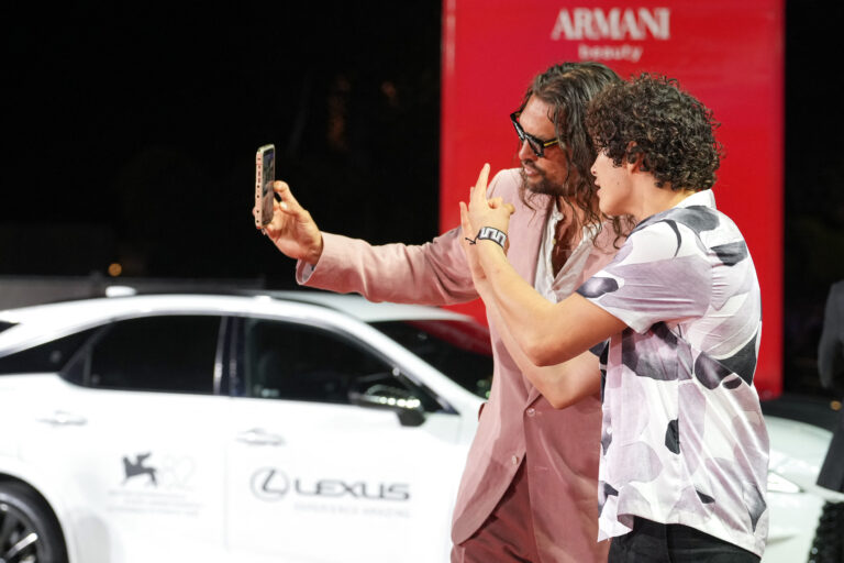 Jason Momoa mellőzött sorozata meghódította a streaminget