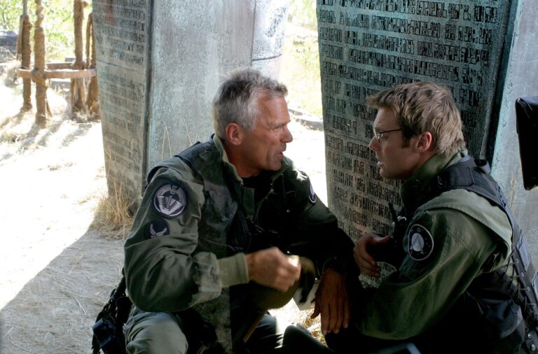 Nagyon kevés jobb sci-fi sorozat van ennél, lehetetlen megunni