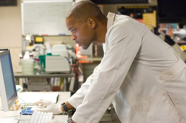 18 év után is tömegek nézik Will Smith 150 millió dolláros sci-fi klasszikusát