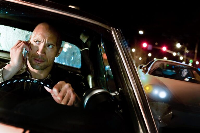 Dwayne Johnson bosszúthrillere a Netflixen az egyik legkeményebb