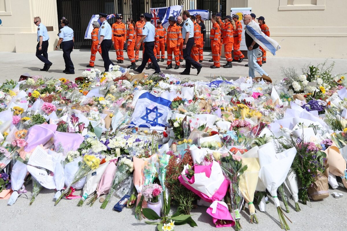 „Ráugrottam a hátára” – megszólalt az ausztráliai terrortámadás hőse