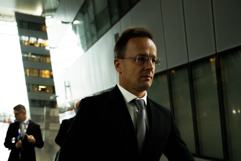 Rendkívüli bejelentéssel érkezett vasárnap reggel Szijjártó Péter