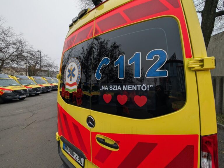 Itt az Országos Mentőszolgálat késő esti bejelentése – „Na szia mentő”