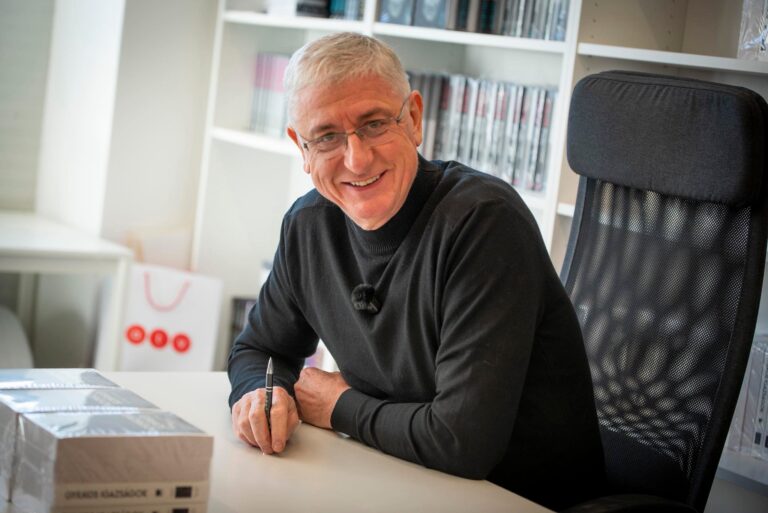 Rejtélyes üzenetet küldött a volt magyar miniszterelnök szerda reggel