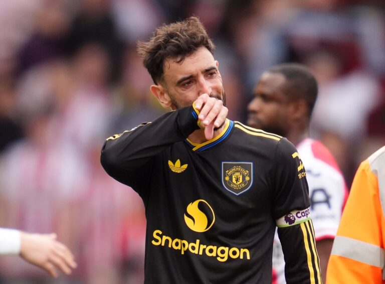 A Liverpool után a Manchester Unitednél is kitört a botrány