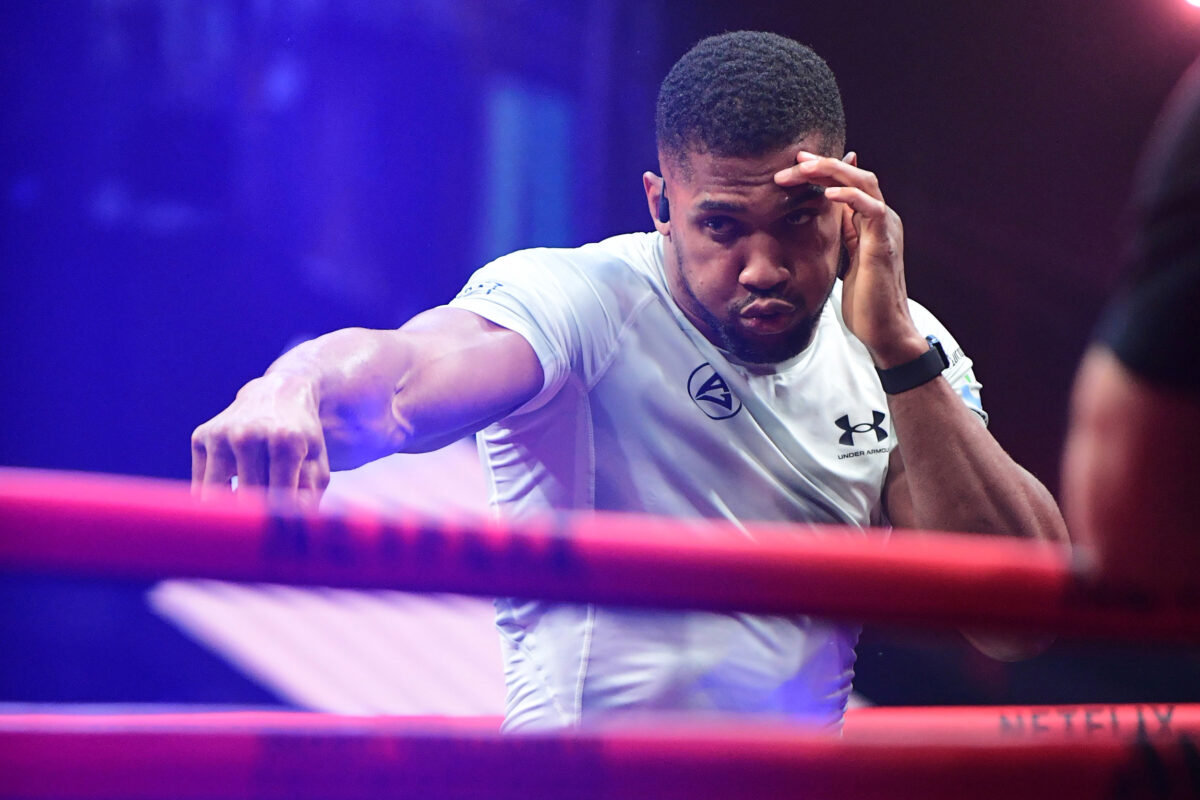 Egyre többet tudni Anthony Joshua döbbenetes autóbalesetéről