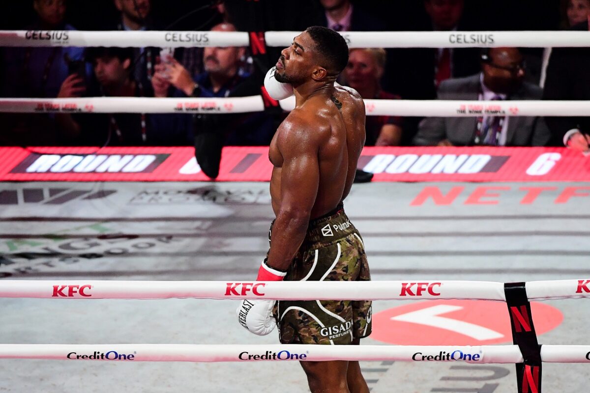 Anthony Joshua kórházba került egy nigériai autóbaleset után – ketten meghaltak