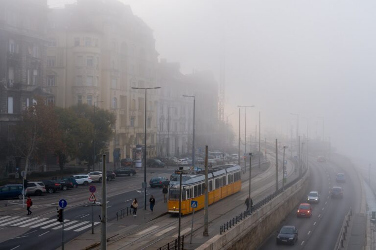Borús, párás idő uralja az országot
