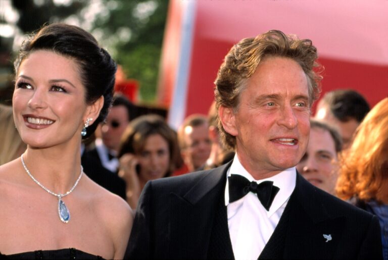 Michael Douglas egyik legjobb thrillere 36 év után is versenyképes