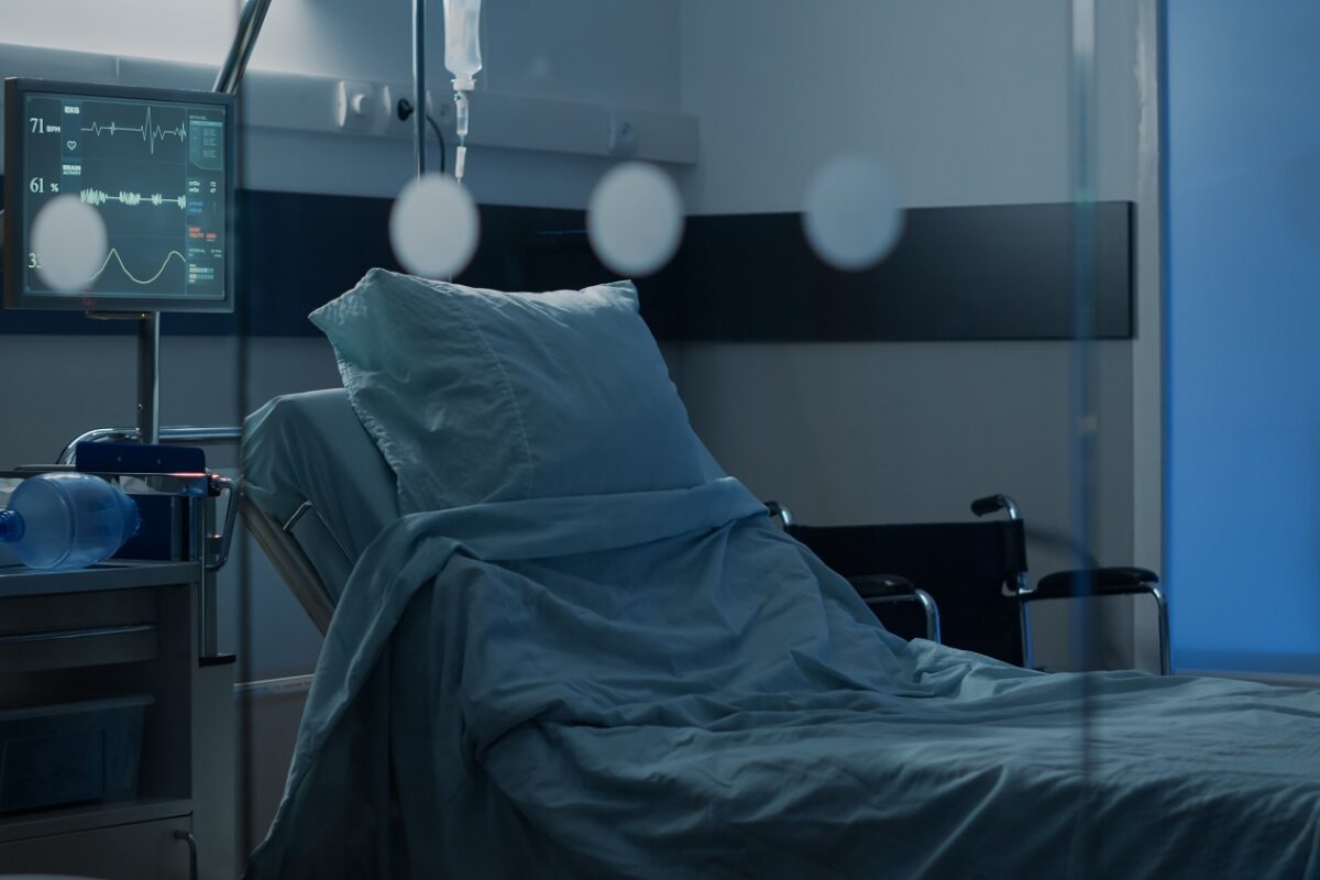 Rémálom egy esküvőn – azonnal a sürgősségi osztályra vitték a mentők a vőlegényt