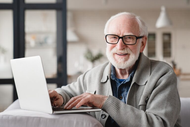 Rendkívüli bejelentést tett a kormány a nyugdíjakról