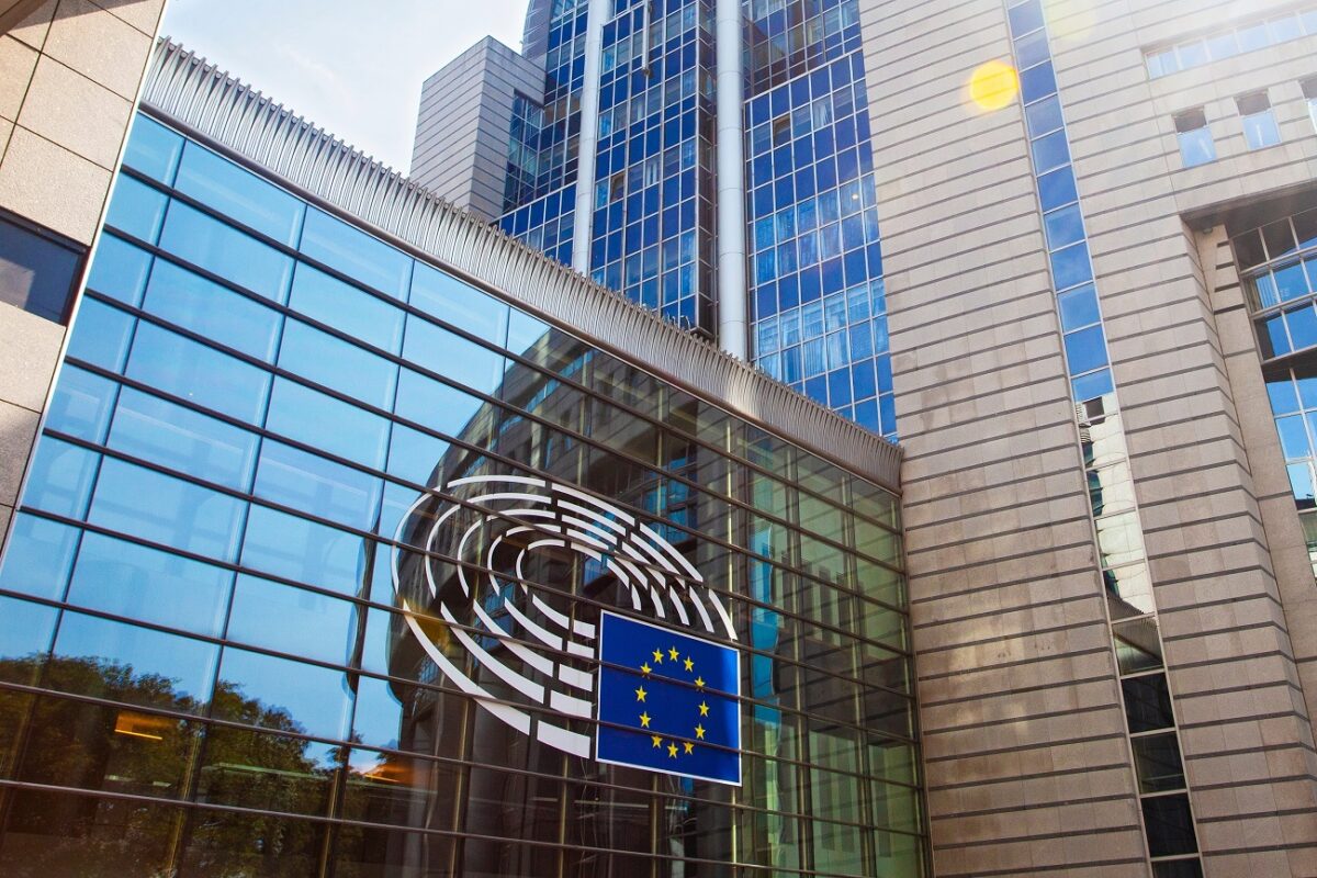 Rendkívüli sajtótájékoztatót tartott a magyar kormány Brüsszelben – itt vannak az azonnali bejelentések