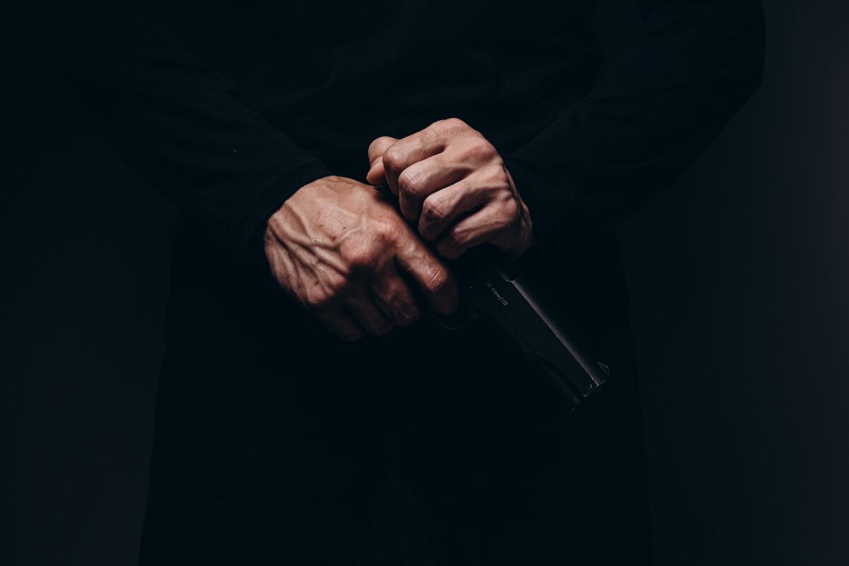 Megölte az anyját egy tinédzser karácsonykor – fotón a 18 éves gyilkos