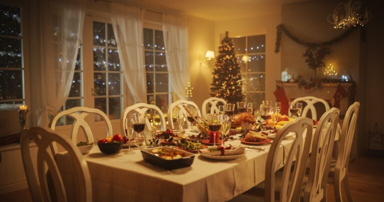 A pár kettesben ünnepelne karácsonykor, de az erőszakos anyós nem engedi