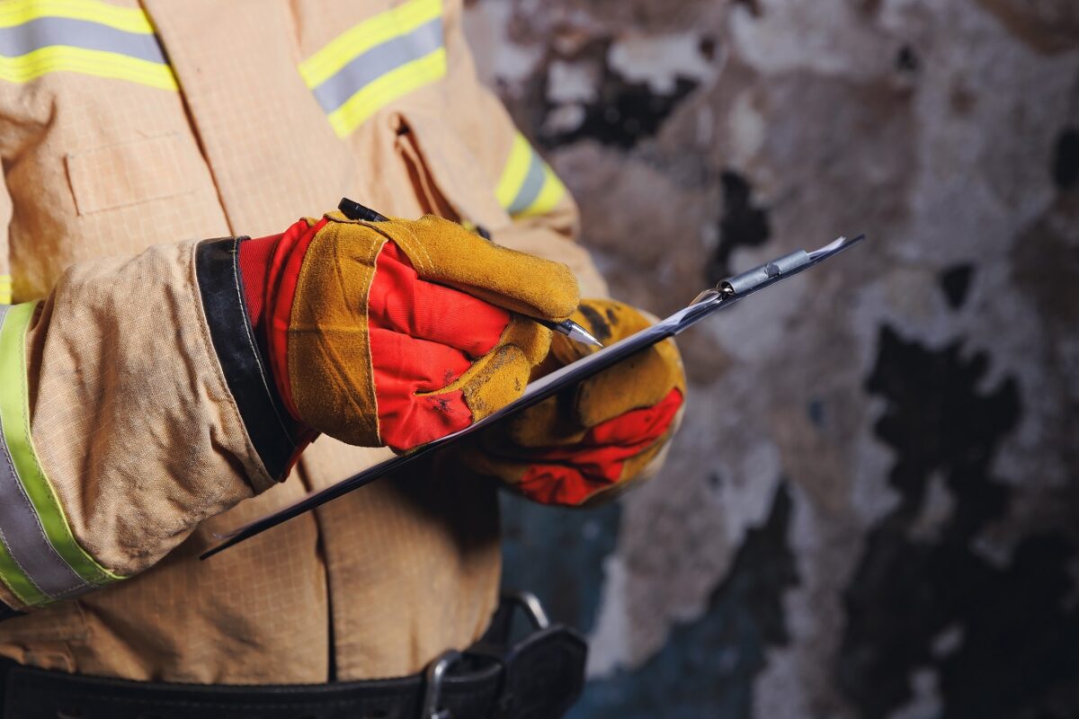Hősies mentőakció közben hunyt el az ismert és kitűntetett tűzoltóparancsnok